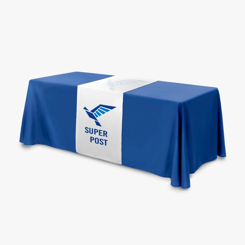 Custom table runner in Tampa Bay